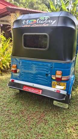 bajaj-4-storke-2007-big-1