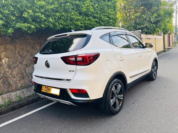 mg-zs-premium-2019-fully-loaded-suv-for-sale-big-2