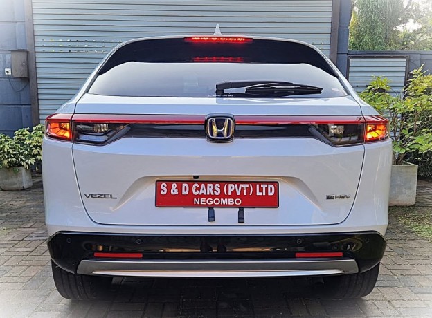 honda-vezel-z-grade-2023-big-6