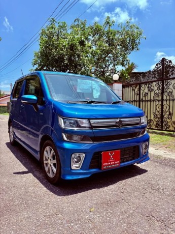 suzuki-wagon-r-fz-2018-big-2