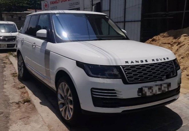 range-rover-autobiography-p400-swb-big-0