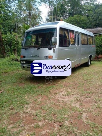 isuzu-journey-1991-bus-big-0