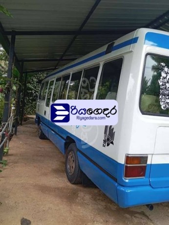 toyota-coaster-1989-bus-big-2
