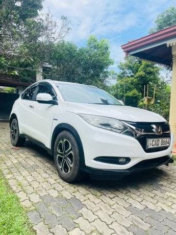 honda-vezel-z-gread-big-0