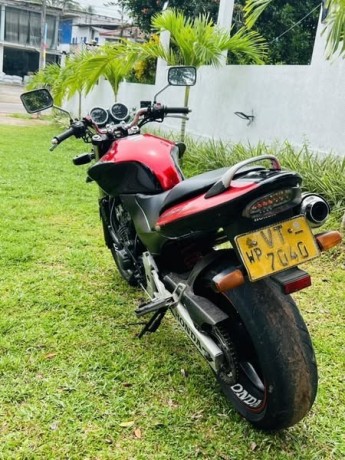 honda-hornet-ch-150-big-2