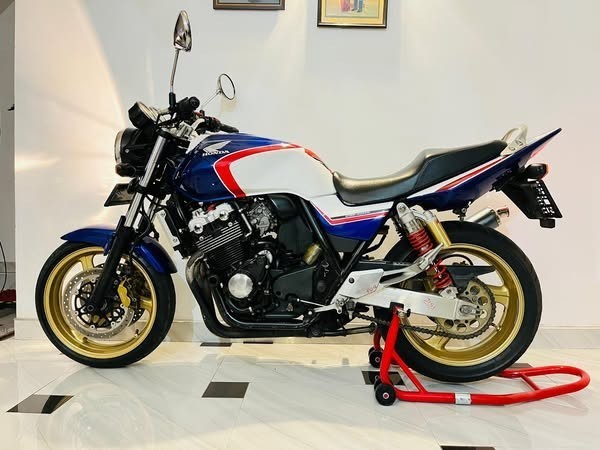 honda-cb400-spec-3-big-2