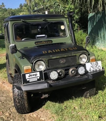 daihatsu-f50-jeep-big-0