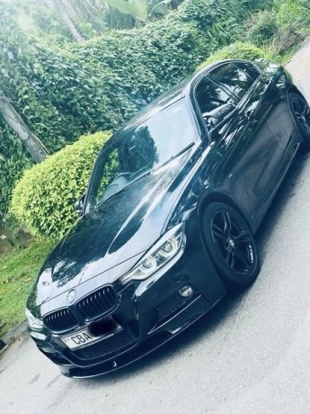 bmw-318i-2016-m-sport-plus-big-0