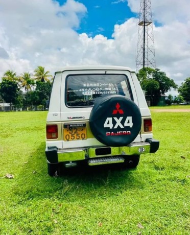 mitsubishi-pajero-big-4
