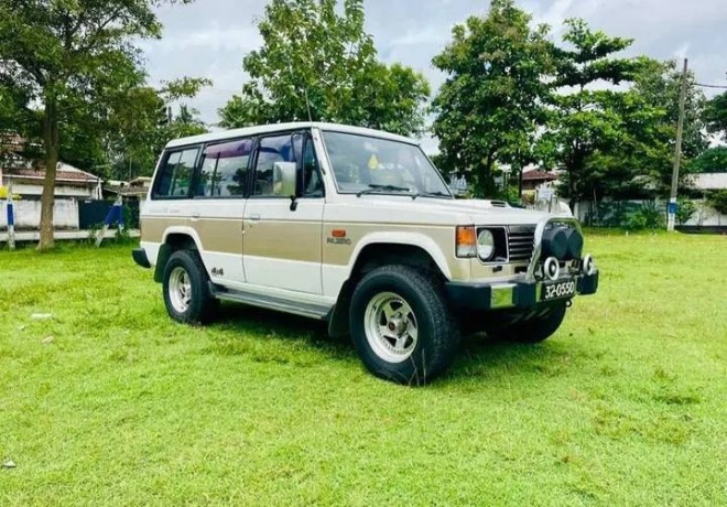 mitsubishi-pajero-big-3