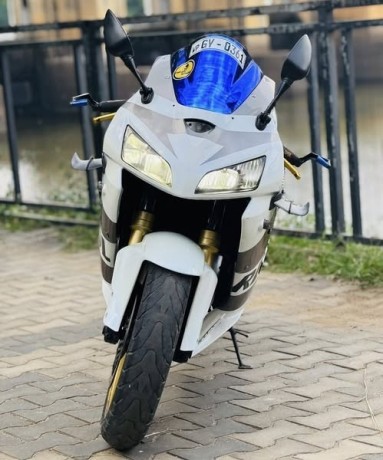 honda-cbr-400rr-registered-big-0