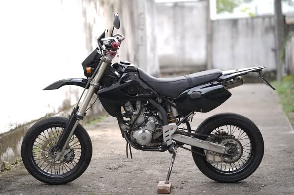 kawasaki-d-tracker-250-big-2