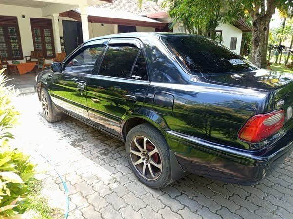toyota-soluna-big-3