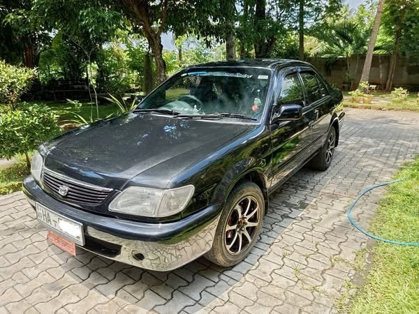 toyota-soluna-big-2