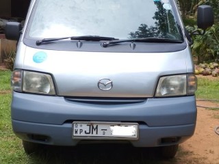 mazda-bongo-lion-face
