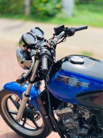 honda-jade-250cc-big-0