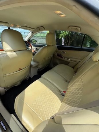 toyota-premio-g-superior-big-3