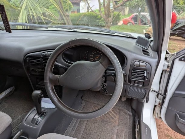 mitsubishi-lancer-lebiro-wagon-big-4