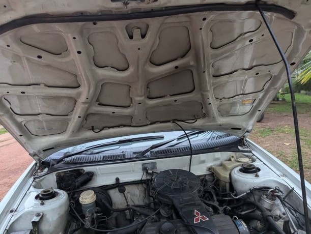 mitsubishi-lancer-lebiro-wagon-big-10