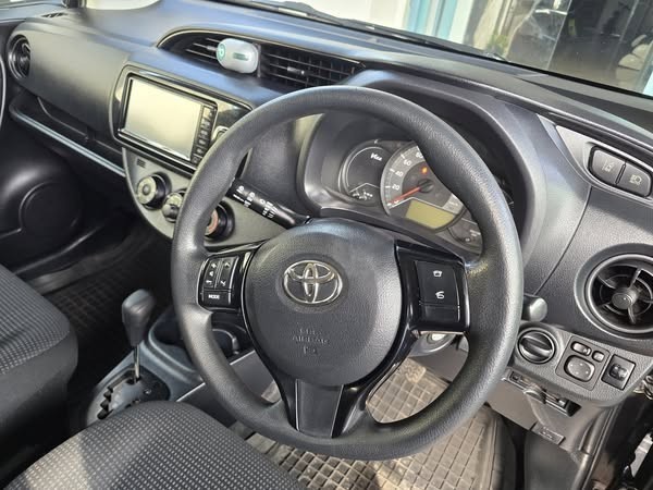 toyota-vitz-big-2