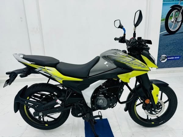 bajaj-pulsar-125-ns-big-1
