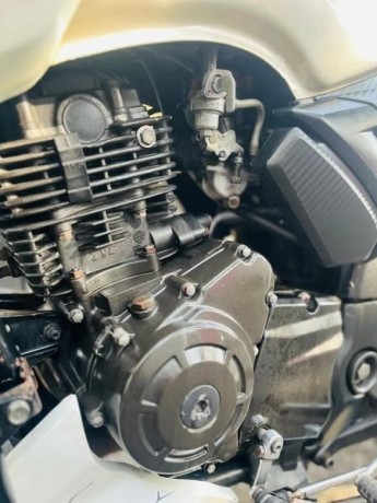 tvs-apache-rtr-180-2015-big-4
