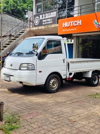 nissan-vanette-single-cab-big-1