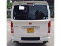 toyota-hiace-kdh-200-super-gl-small-1