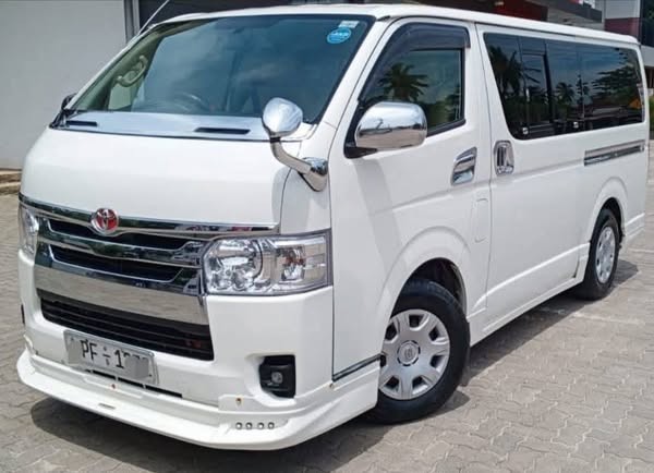 toyota-hiace-kdh-200-super-gl-big-0