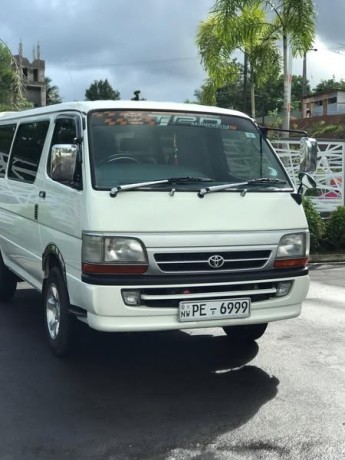 toyota-trh-112-big-0