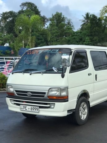 toyota-trh-112-big-2