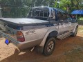 mitsubishi-l200-small-3