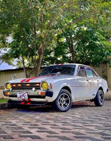 mitsubishi-lancer-flat-light-a172-big-2