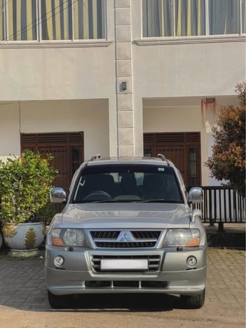 mitsubishi-montero-big-2