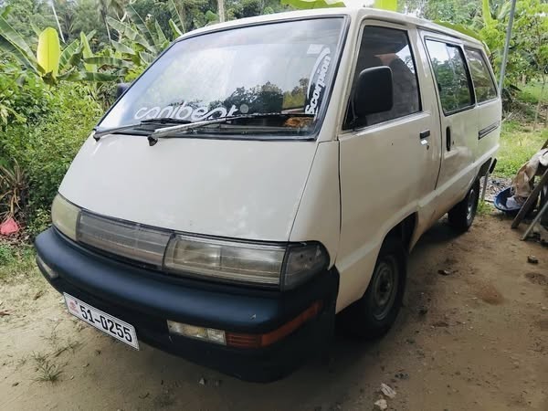 toyota-townace-cr26-big-1