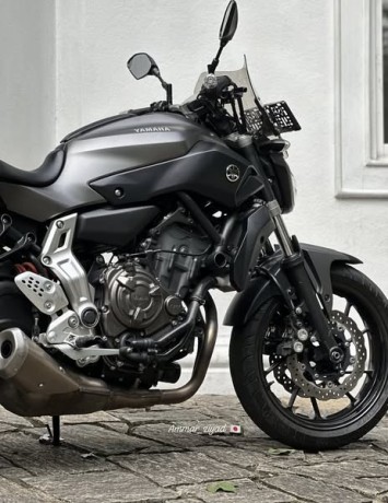 yamaha-mt-07-2016-big-0