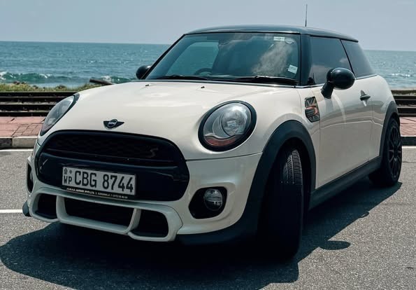 minicooper-s-15l-twin-turbo-2017-big-2