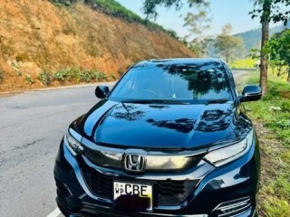 honda-vezel-2018