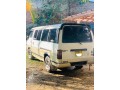 nissan-caravan-1995-small-1
