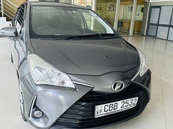 toyota-vitz-2017-big-2