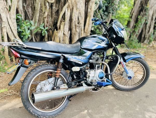 bajaj-ct100-2016-big-3