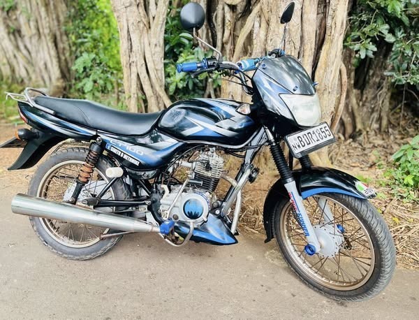 bajaj-ct100-2016-big-2