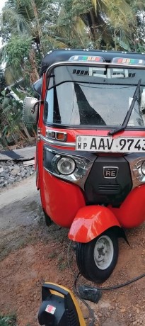 bajaj-re-big-3