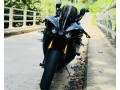 yamaha-yzf-r1-2011-small-4