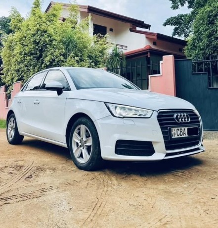audi-a1-tfsi-2016-big-0
