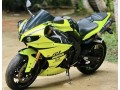 yamaha-r1-small-4