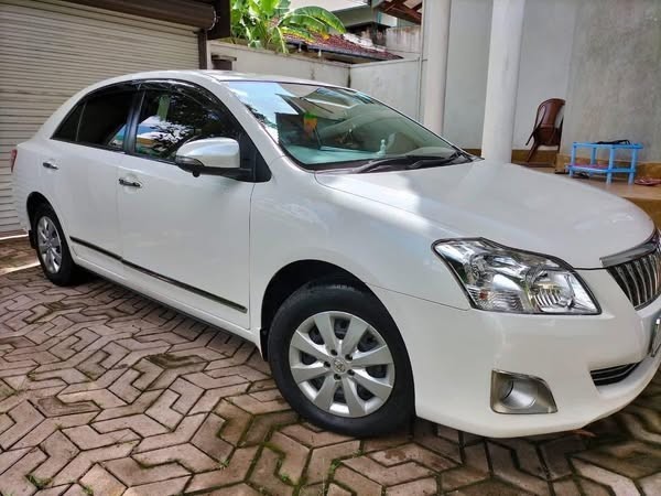 toyota-premio-g-superior-big-1