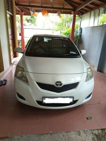 toyota-belta-big-0