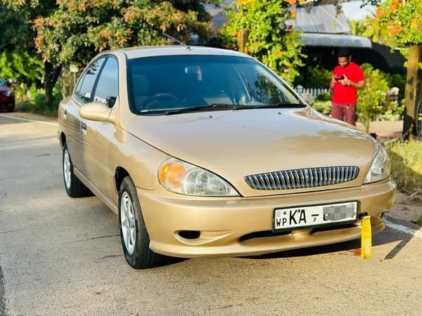 kia-rio-2005-big-0