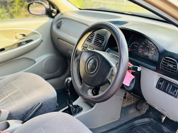 kia-rio-2005-big-3